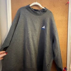 super cute oversized vintage adidas sweater